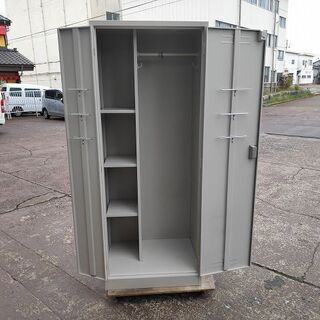 コクヨ　両開き掃除用具入 『中古美品』　【リサイクルショップサルフ】