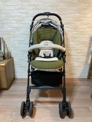 【美品】コンビベビーカー「メチャカルオート4キャスcompactエッグショックlotta」
