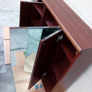 Wall Cabinet の画像