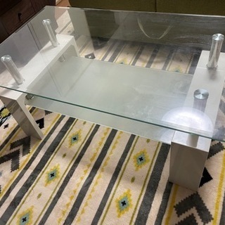 ガラステーブル　中古