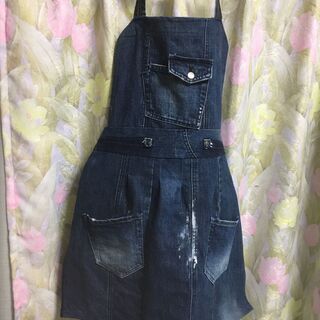 捨てるのはもったいないジーンズやお洋服をリメイク致します！！