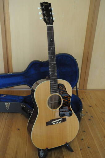 Ｇｉｂｓｏｎ　ギブソン　Ｂ－25　カスタムショップ製　美品