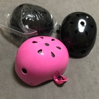 ヘルメット３個　川遊び　シャワークライミングなどの画像