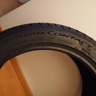 【未使用品】タイヤ2本　Continental(コンチネンタル) エクストリームコンタクトDWS06 245/40ZR18の画像