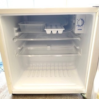 今がチャンス！☆★1ドア パナソニック Panasonic 冷蔵庫 2017年製 45L 寝室、事務所、作業場、倉庫にも★☆の画像