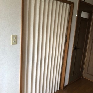 アコーディオンカーテン？