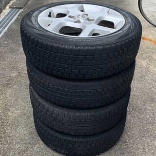 ＹＯＫＯＨＡＭＡスタッドレスタイヤ（アルミホイル付き）　４本セット　日産車