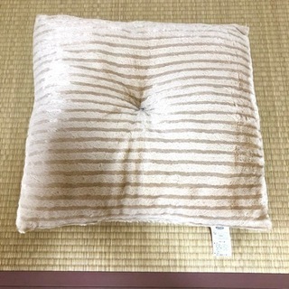 ニトリのふわふわの大判シートクッション