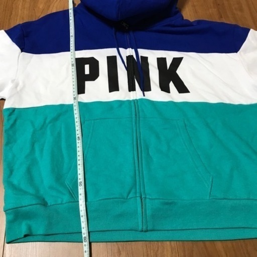 新品　Victoria's Secret pink カラフルボーダー　パーカー　ボアアウター　