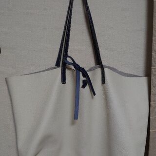 レザーのトートバック　中古