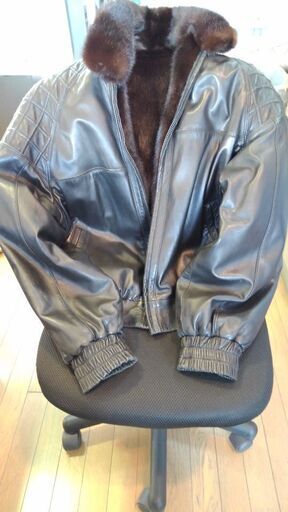 ミンクのリバーシブルの本革