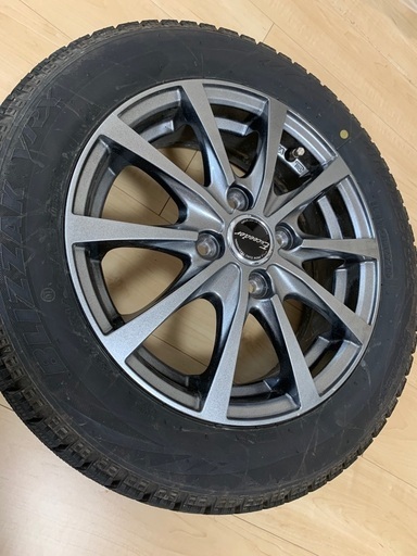 スタッドレスタイヤ　4本　155/65R14 ブリザック