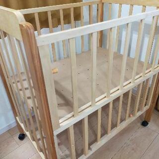 【更に値下げしました】中古ベビーベッドの画像