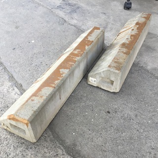 車輪止め、駐車場用の画像