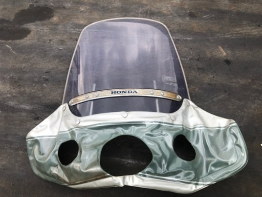 売れました！ 風防 HONDA カブ　C50 に装着していました。もう売られてないですよ。