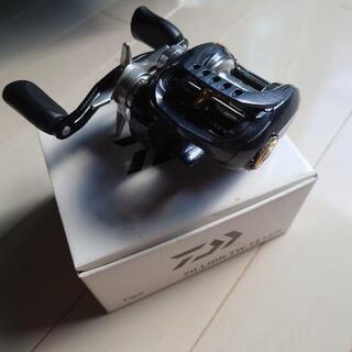 ※本日で終了予定※ZILLION tw1516H　ベイトリール