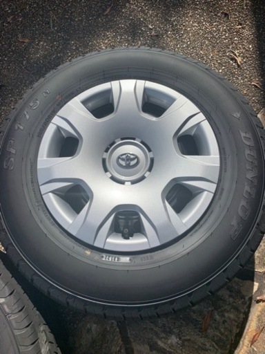 ハイエース　６型　新車外し　純正　タイヤ　ホイール　キャップ　４本セット