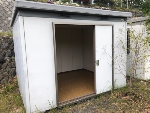 イナバ　物置　ガレージ　倉庫