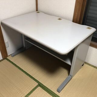 パソコンデスク（引き取りのみ）