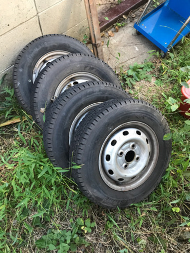 TT TV サンバー用 バリ山 スタッドレスタイヤ ブリヂストン 日本製 w300 145R12LT 6PR