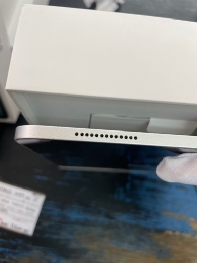 【美品】iPad pro 第2世代 11インチ 256GB Wi-Fiモデル  シルバー MXDD2J/A 2021/10/17