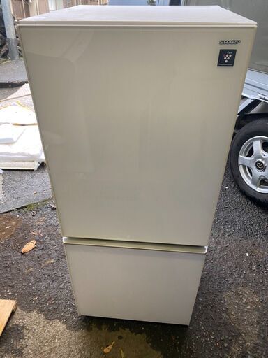 【お値下げ致しました！】SHARP ノンフロン冷凍冷蔵庫 SJ-GD14C-W 137L 2017年 売ります。直接引き取り歓迎！