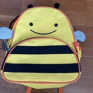 リュックサック　ミツバチ