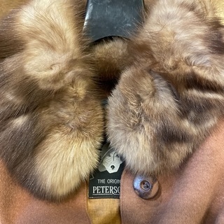 襟元、手首ミンク★カシミヤコート　未使用の画像