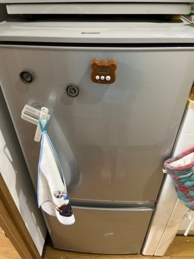 冷蔵庫　シャープ