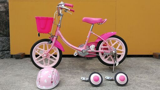 ハローキティー自転車　１６インチ　ヘルメット・補助輪・スタンド付き