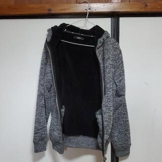 パーカー　メンズの画像