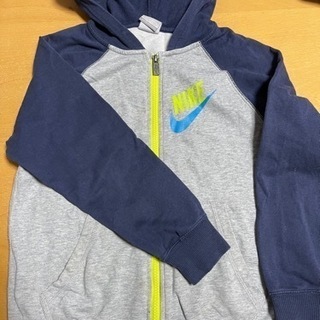 子供服　140cmの画像