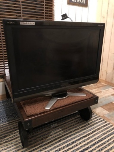 SHARP  AQUOS    2009年製　②