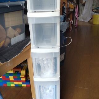 スキマ収納家具の画像