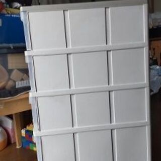 スキマ収納家具の画像