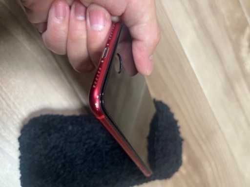 iPhone SE 第二世代128GB RED