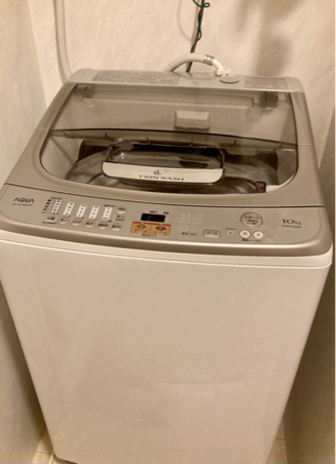 2016年製　全自動洗濯機　ＡＱＵＡ　1０kg