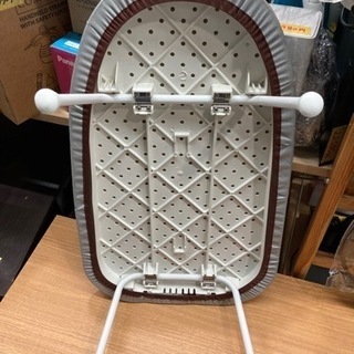 アイロン台　脚折りたたみ式　グレー　クリーニング済　21710の画像