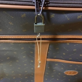 トラベルバッグ、アタッシュケース　ノンブランドの画像