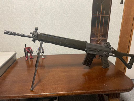 珍品　東京マルイ　SIG550 バイポッド付き　本体のみ