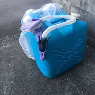 ポリタンク 2つ✩.*˚の画像