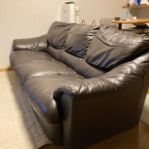 ソファー売ります。
