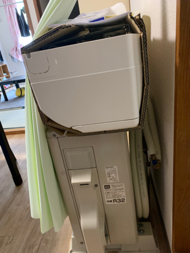 ルームエアコン(説明書あったので付けました)