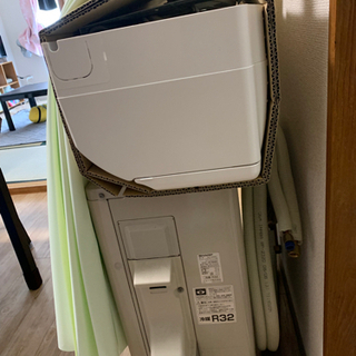 ルームエアコン(説明書あったので付けました)の画像