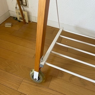 無料　分解可能ハンガーラック　シンプル　おしゃれの画像