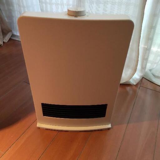 山善 セラミックファンヒーター (セラミックヒーター)  1200W / 600W 2段階切替 DF-J121(W)\n\n
