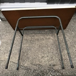 レトロなテーブル　サイドテーブル　ビンテージ の画像