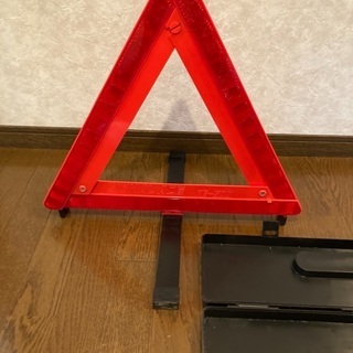 三角表示板
