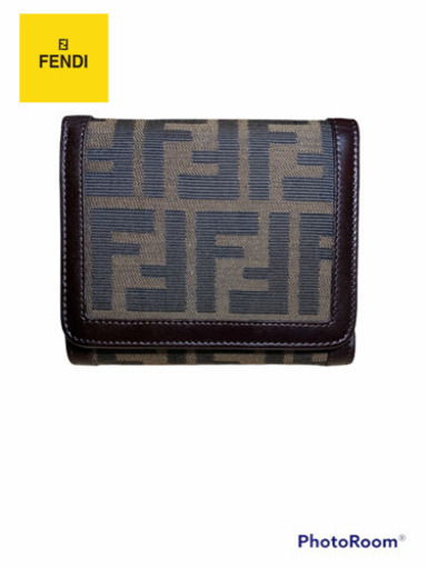【極美品】FENDI 財布 三つ折り財布 ズッカ柄 折り財布 メンズ財布