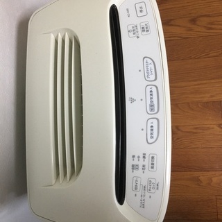 加湿空気清浄機 SHARP  KC-A50-Wの画像